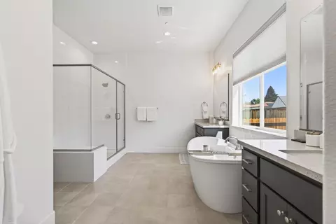 Bath - 3430 Grove Cir, Loomis, CA 95650 photo 1 of 5