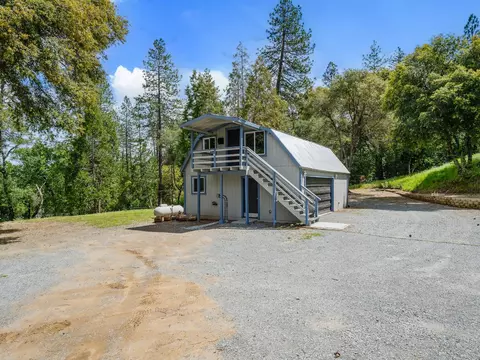 7131 Mount Aukum Rd, Somerset, CA 95684