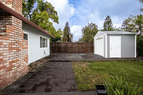 Exterior - 743 Range Ct, Manteca, CA 95336 photo 2 of 5