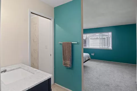 Bath - 743 Range Ct, Manteca, CA 95336 photo 1 of 4