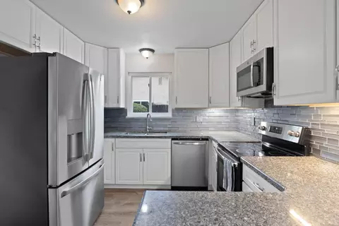 Kitchen - 743 Range Ct, Manteca, CA 95336 photo 1 of 5