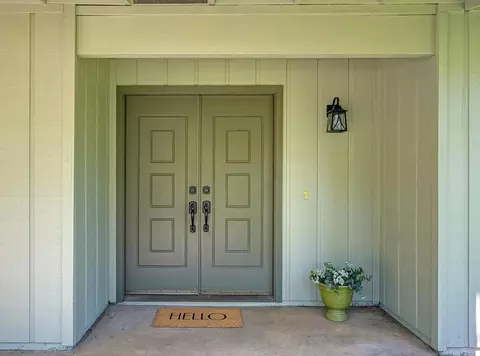 Entry Way - 5339 Quail Valley Rd, Placerville, CA 95667 photo 1 of 2