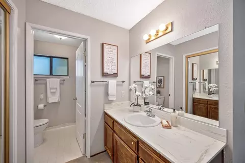 Bath - 5339 Quail Valley Rd, Placerville, CA 95667 photo 1 of 2