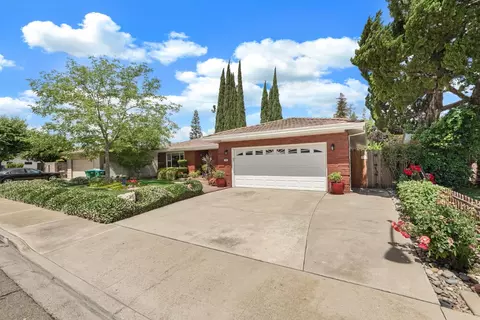 1909 W Vine St, Lodi, CA 95242 photo 5