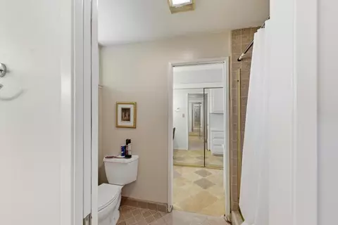 Bath - 5030 Keane Dr, Carmichael, CA 95608 photo 4 of 7