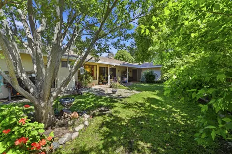 Exterior - 5030 Keane Dr, Carmichael, CA 95608 photo 6 of 8
