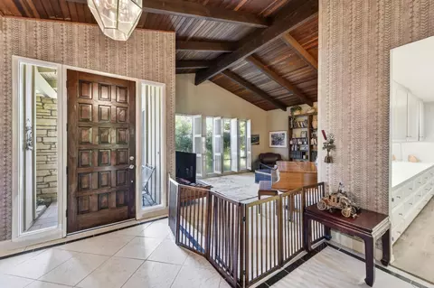 Entry Way - 5030 Keane Dr, Carmichael, CA 95608 photo 2 of 2