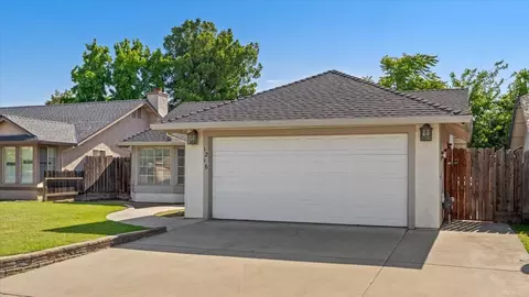Exterior - 1216 Rolls Royce Ln, Modesto, CA 95351 photo 3 of 9