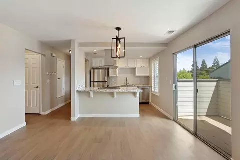 Living - 3905 Dale Rd #E, Modesto, CA 95356 photo 1 of 4