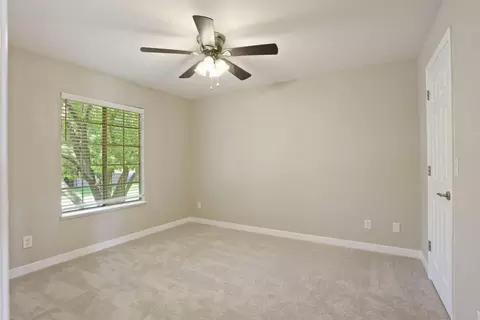 Bedroom - 3905 Dale Rd #E, Modesto, CA 95356 photo 1 of 5