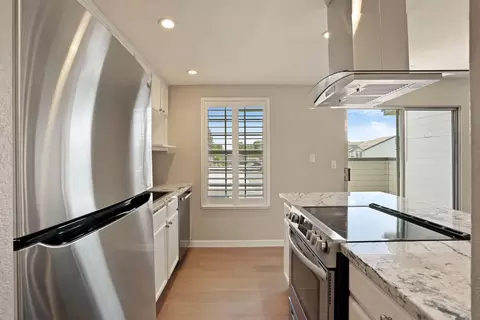 Kitchen - 3905 Dale Rd #E, Modesto, CA 95356 photo 1 of 5