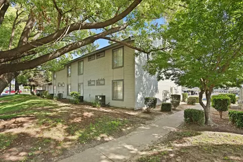 Exterior - 3905 Dale Rd #E, Modesto, CA 95356 photo 5 of 6
