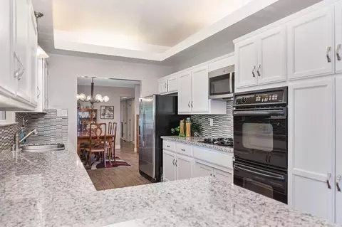 Kitchen - 4130 Prospect Dr, Carmichael, CA 95608 photo 7 of 8