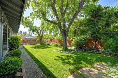 Exterior - 4130 Prospect Dr, Carmichael, CA 95608 photo 17 of 22