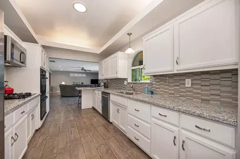 Kitchen - 4130 Prospect Dr, Carmichael, CA 95608 photo 3 of 8