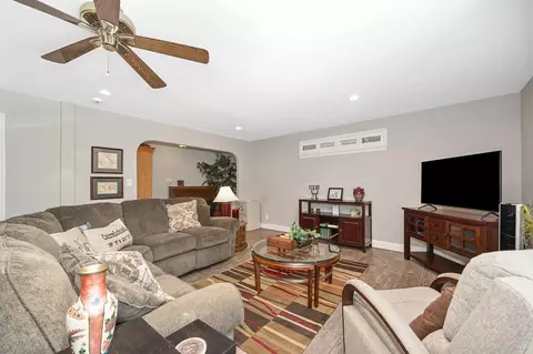 Living - 4130 Prospect Dr, Carmichael, CA 95608 photo 7 of 10