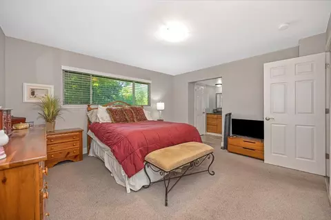 Bedroom - 4130 Prospect Dr, Carmichael, CA 95608 photo 6 of 8