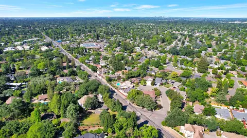 View/Area - 5244 Fair Oaks Blvd, Carmichael, CA 95608 photo 6 of 7