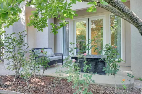 Exterior - 5244 Fair Oaks Blvd, Carmichael, CA 95608 photo 9 of 20