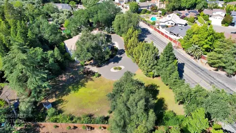 View/Area - 5244 Fair Oaks Blvd, Carmichael, CA 95608 photo 2 of 7
