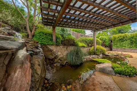 2778 Silverado Dr, Valley Springs, CA 95252