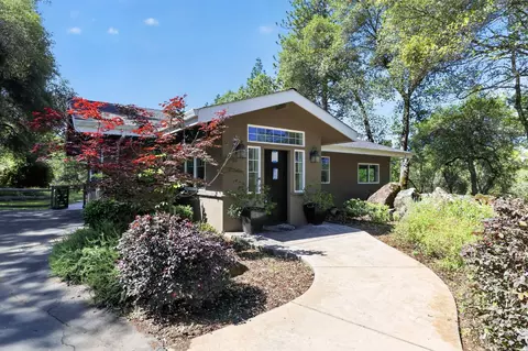 15655 Rough And Ready Hwy, Rough And Ready, CA 95975