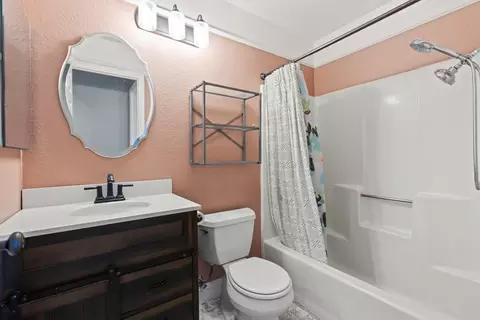 Bath - 2900 Andre Ln #237, Turlock, CA 95382 photo 1 of 2