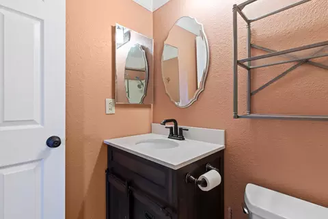 Bath - 2900 Andre Ln #237, Turlock, CA 95382 photo 2 of 2