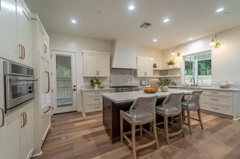 Kitchen - 2800 Penhurst Park, Modesto, CA 95355 photo 8 of 8