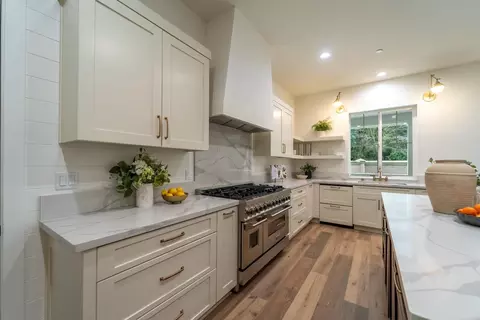 Kitchen - 2800 Penhurst Park, Modesto, CA 95355 photo 4 of 8