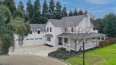 Exterior - 2800 Penhurst Park, Modesto, CA 95355 photo 6 of 8