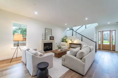 Living - 2800 Penhurst Park, Modesto, CA 95355 photo 4 of 6