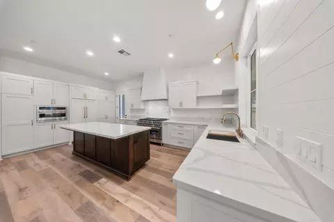 Kitchen - 2800 Penhurst Park, Modesto, CA 95355 photo 6 of 8