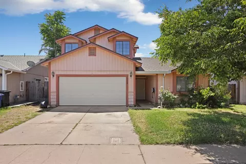 1204 Dezzani Ln, Modesto, CA 95358