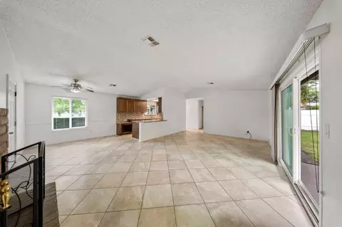 Living - 1120 Shasta Ave, Modesto, CA 95358 photo 5 of 6