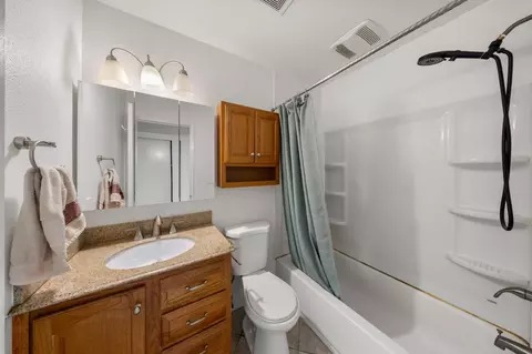 Bath - 1120 Shasta Ave, Modesto, CA 95358 photo 2 of 2