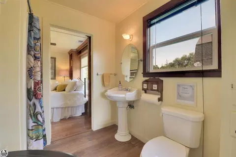 Bath - 75 Main St, San Andreas, CA 95249 photo 2 of 4