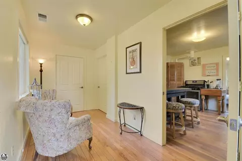 Entry Way - 75 Main St, San Andreas, CA 95249 photo 2 of 4