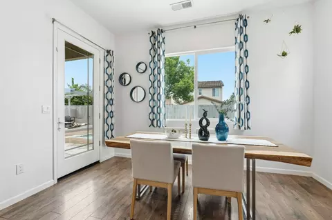 Dining - 1249 Blue Flax Dr, Patterson, CA 95363 photo 1 of 2
