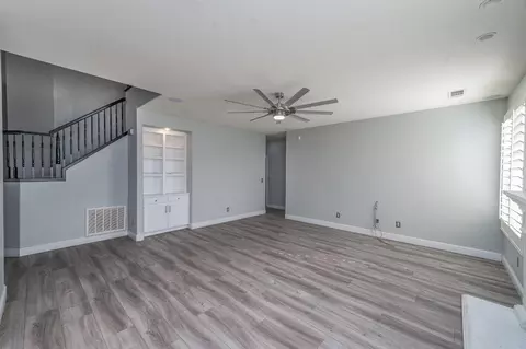 Living - 2800 Olympus Ct, Modesto, CA 95356 photo 2 of 12