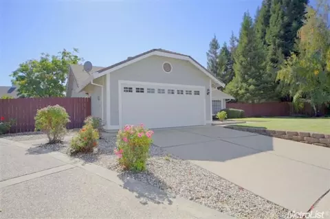 1310 Plymouth Ct, Roseville, CA 95747