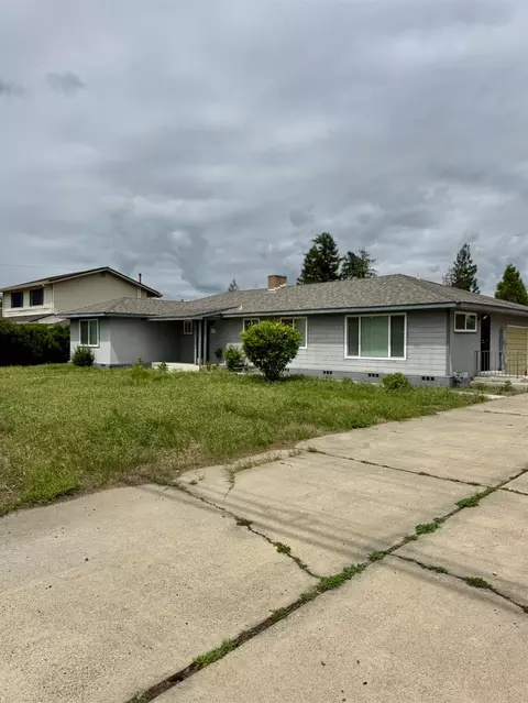 1101 E Monte Vista Ave, Turlock, CA 95382 photo 4
