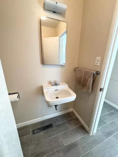 1101 E Monte Vista Ave, Turlock, CA 95382 photo 16