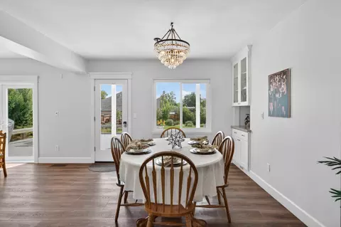 Dining - 1500 Mission Ave, Carmichael, CA 95608 photo 1 of 4