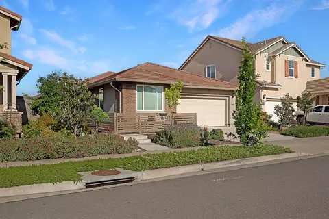 1828 Sander St, Woodland, CA 95776