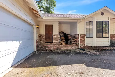 3305 Granada Dr, Cameron Park, CA 95682