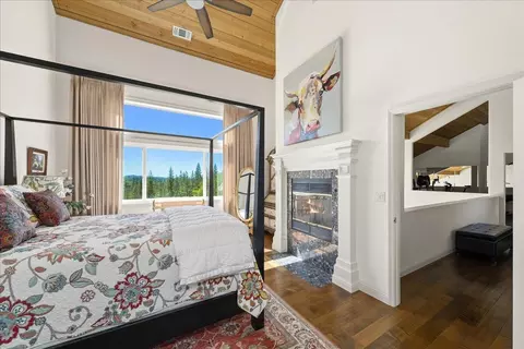Bedroom - 4521 Cross Creek Rd, Cool, CA 95614 photo 5 of 7