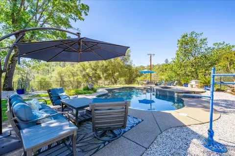Exterior - 4521 Cross Creek Rd, Cool, CA 95614 photo 3 of 16