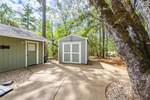 Exterior - 4933 Lakeside Dr, Placerville, CA 95667 photo 15 of 29