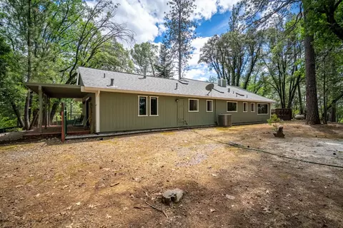 Exterior - 4933 Lakeside Dr, Placerville, CA 95667 photo 20 of 29